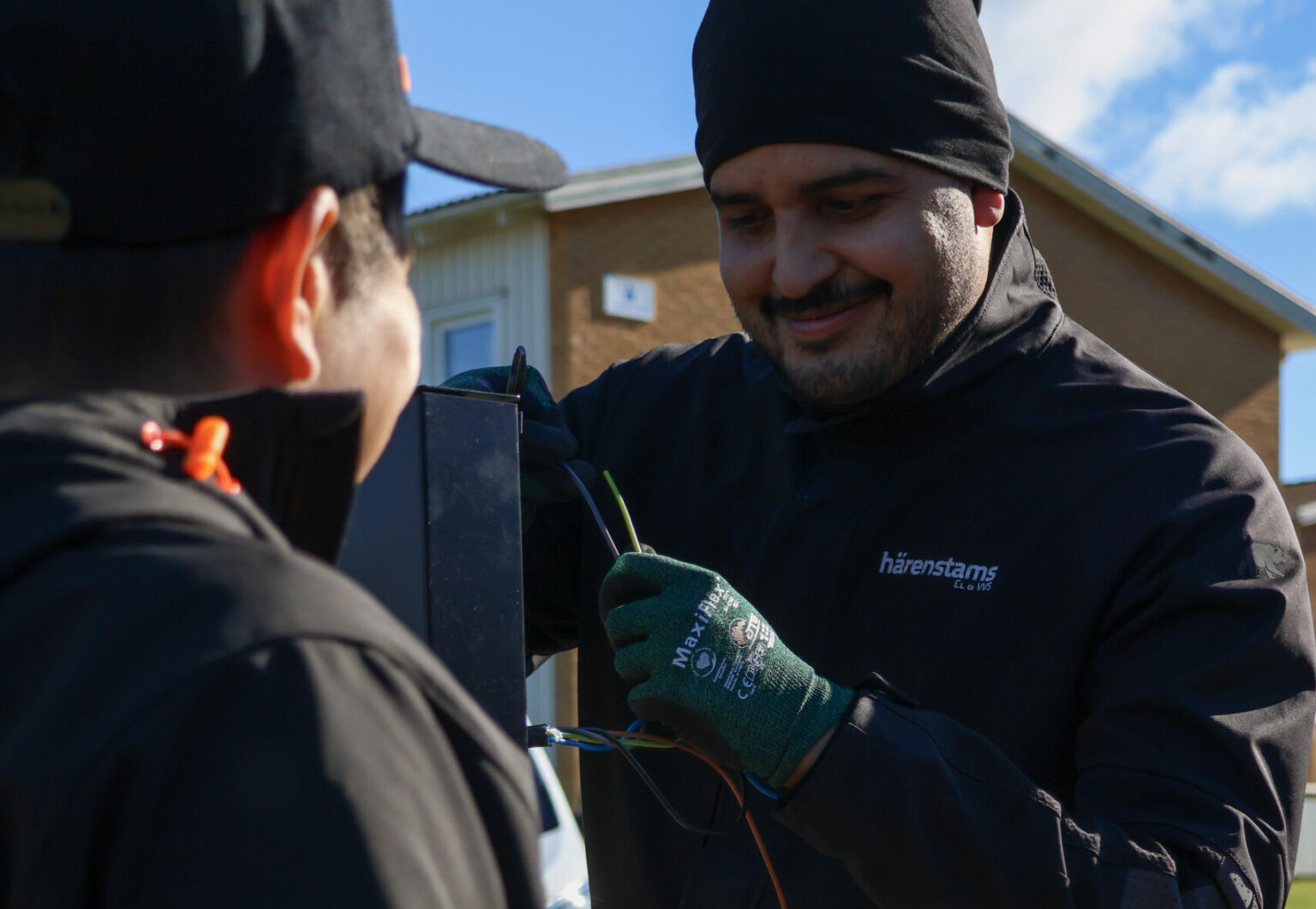 Felsökning av el och reparation utförd av behörig elektriker