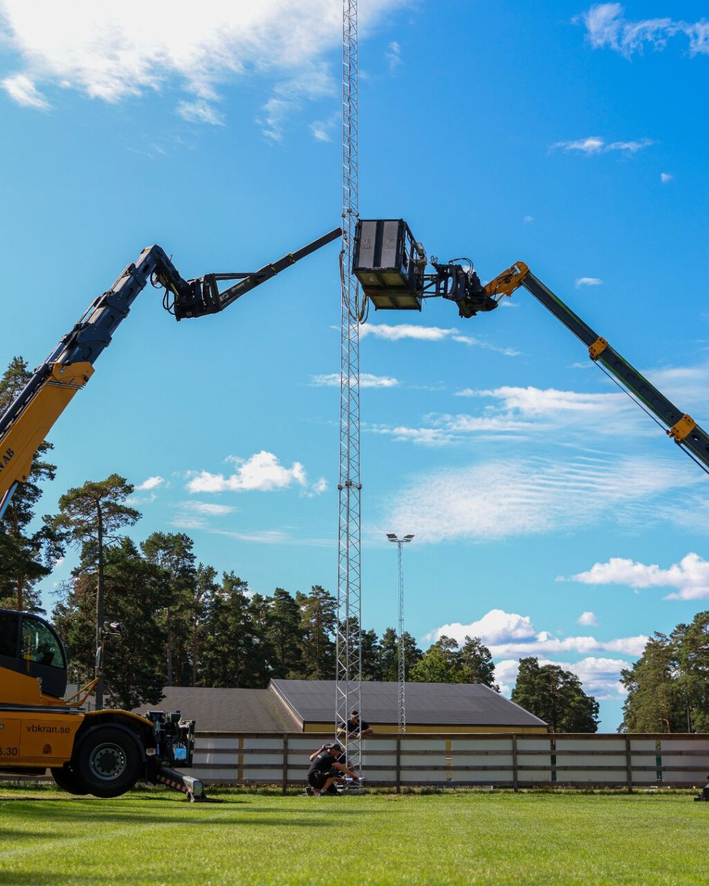 Instagram post from harenstams. This post is in position 4.