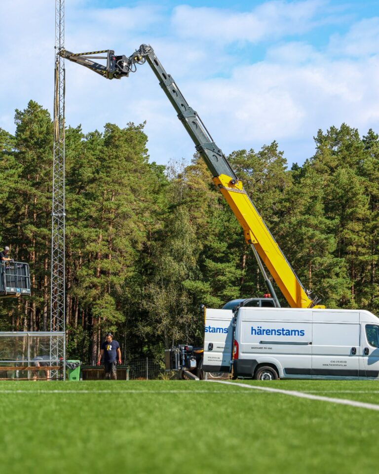 Instagram post from harenstams. This post is in position 1.